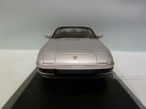 Porsche 924