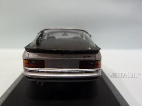 Porsche 924