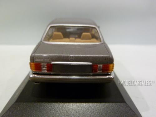Mercedes-benz 560 SEL