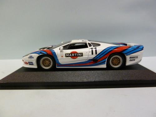 Jaguar XJ 220 Racing