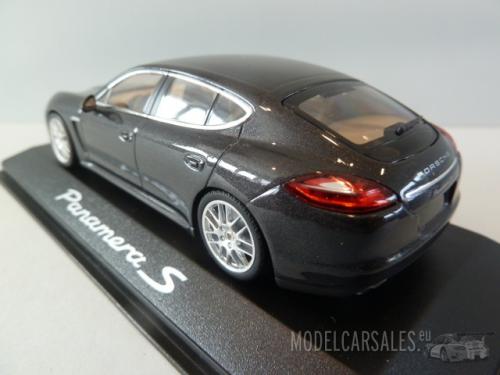 Porsche Panamera S