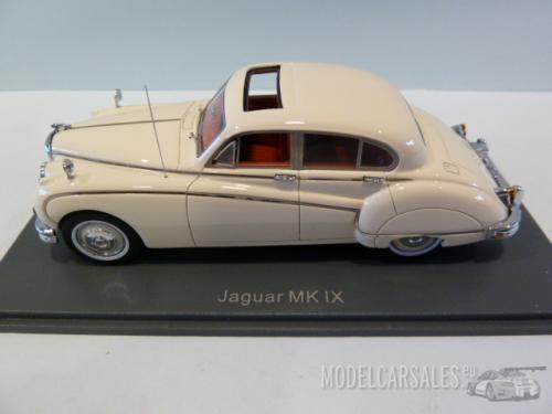 Jaguar MK IX