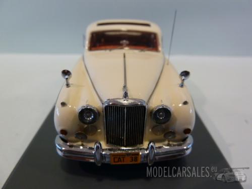 Jaguar MK IX