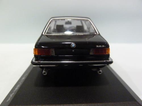 BMW 323i