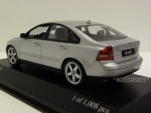 Volvo S40