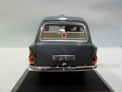 Mercedes-benz 190 (w110)
