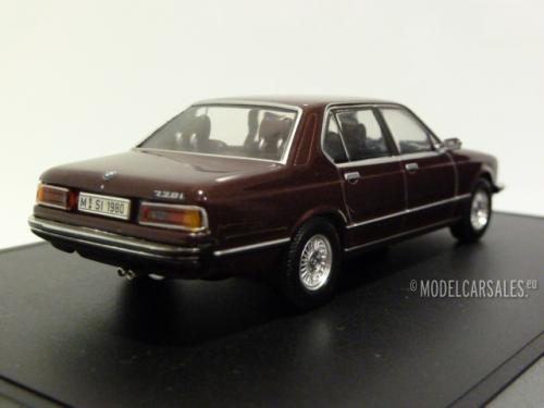 BMW 728i (e23)