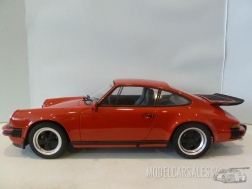 Porsche 911 Carrera 3.2 Clubsport