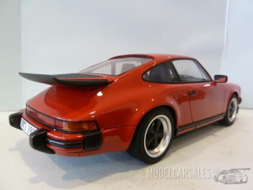 Porsche 911 Carrera 3.2 Clubsport