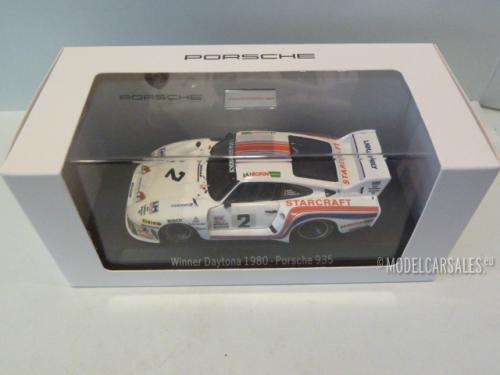 Porsche 935