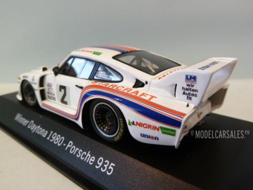 Porsche 935