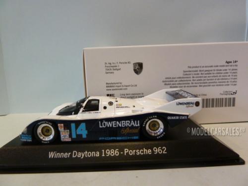 Porsche 962