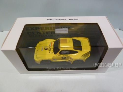 Porsche 934