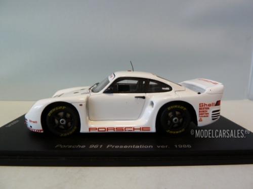 Porsche 961 Presentation