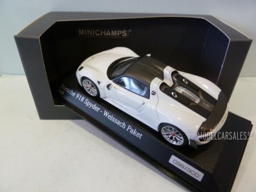 Porsche 918 Spyder Weissach Package