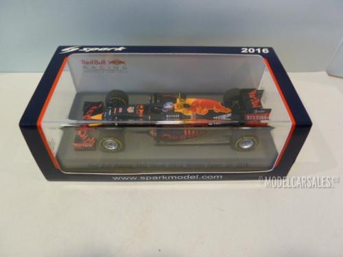 Red Bull Racing RB12 Tag Heuer