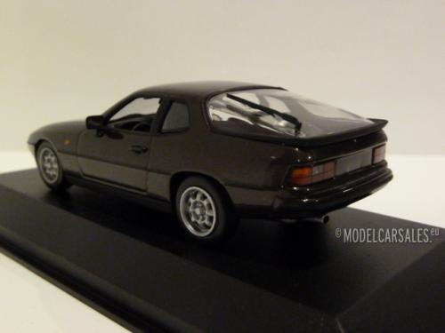 Porsche 924