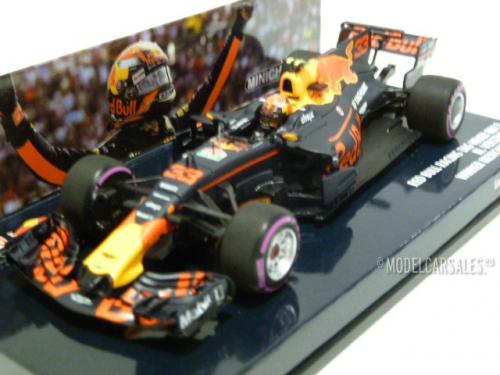 Red Bull Racing RB13 TAG Heuer