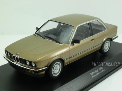 BMW 323i (e30)