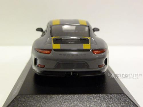 Porsche 911-R (991)