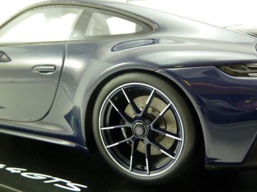 Porsche 911 (992.2) Carrera 4 GTS Porsche 911 (992.2) Carrera 4 GTS