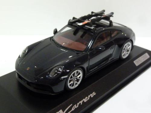 Porsche 911 (992.2) Carrera Porsche 911 (992.2) Carrera