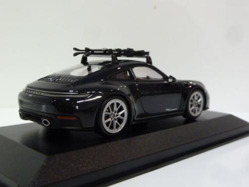 Porsche 911 (992.2) Carrera Porsche 911 (992.2) Carrera