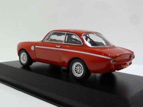 Alfa Romeo GTA 1200 Junior