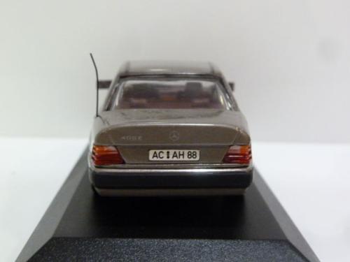 Mercedes-benz 400 E V8