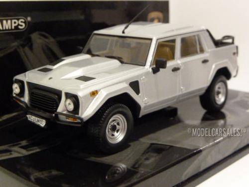 Lamborghini LM002