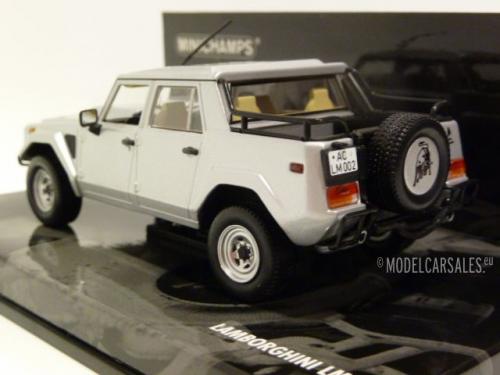 Lamborghini LM002