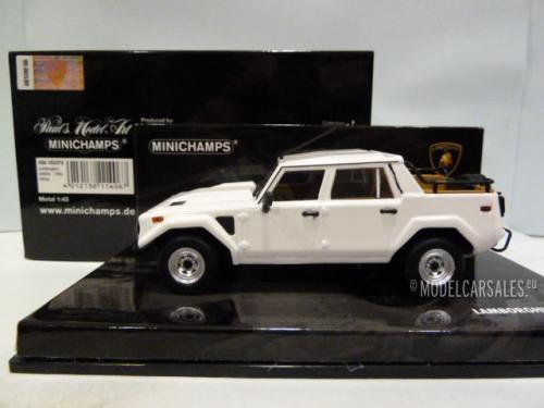 Lamborghini LM002