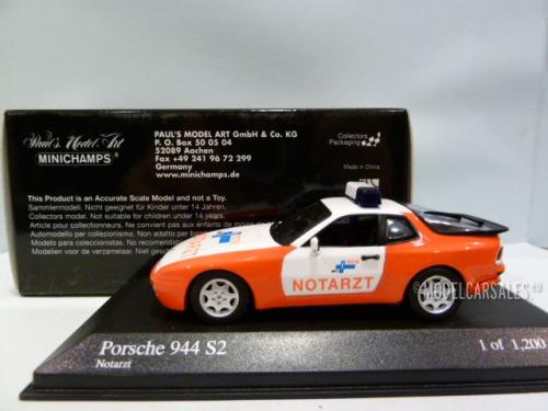 Porsche 944 S2