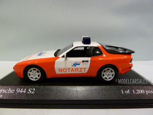 Porsche 944 S2