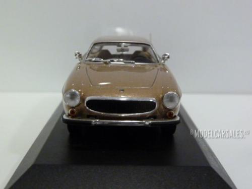 Volvo P 1800 ES Volvo P 1800 ES