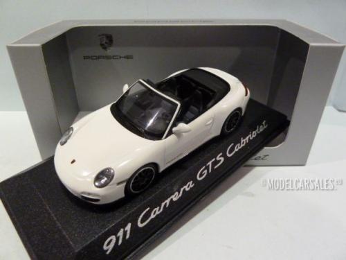Porsche 911 Carrera GTS