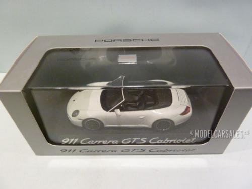 Porsche 911 Carrera GTS