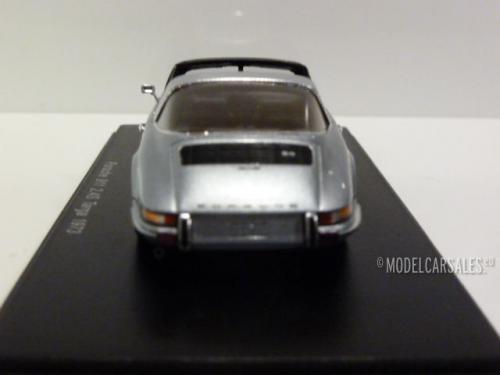 Porsche 911 2.4S Targa