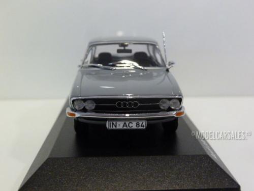 Audi 100