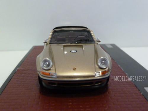 Porsche 911 4.0 Targa `Cupertino` by Singer