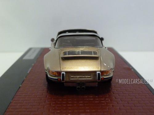Porsche 911 4.0 Targa `Cupertino` by Singer