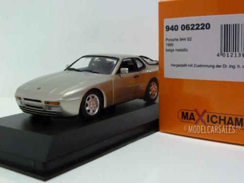 Porsche 944 S