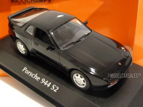 Porsche 944 S