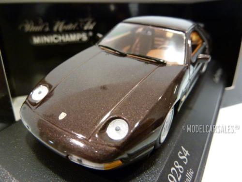 Porsche 928 S4