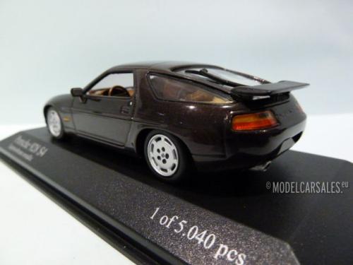 Porsche 928 S4