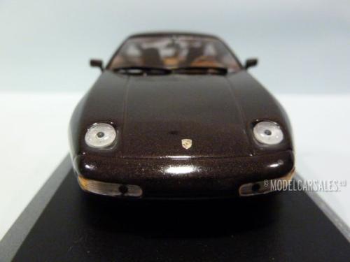 Porsche 928 S4