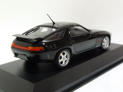 Porsche 928 S