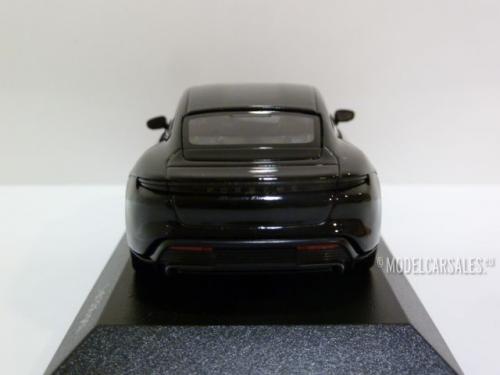 Porsche Taycan Turbo S