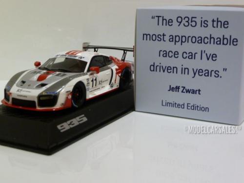Porsche 935 / 19