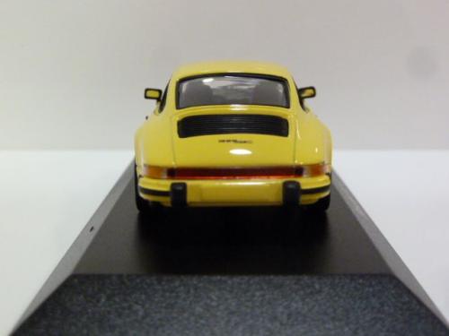 Porsche 911 SC G)